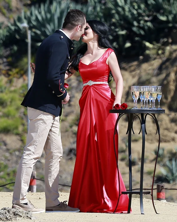 Andreea Mantea şi unul dintre concurenţi