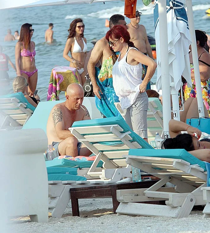 
    Zece minute  de zburat costă  150 de leiFoto: Mihai Ionescu  