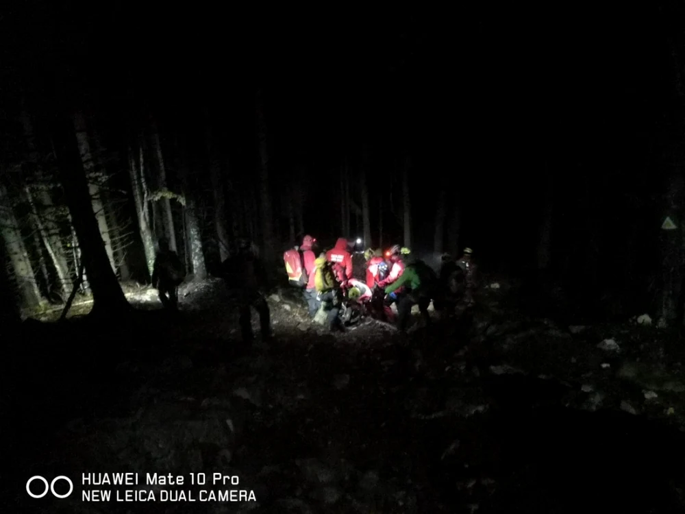 Turistul căzut de la 40 de metri în Postăvarul era un ceh care vâna capre negre FOTO Serviciul Judeţean Salvamont Braşov