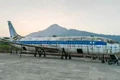 abandonded plane boeing737 jpg