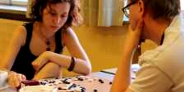 În paralel va avea loc şi un turneu open pentru jucătorii de Go care nu pot participa la competiţia feminină
