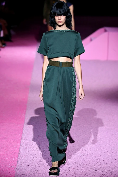 Cele mai frumoase rochii de seară pentru primăvară 2015. Designer: Marc Jacobs