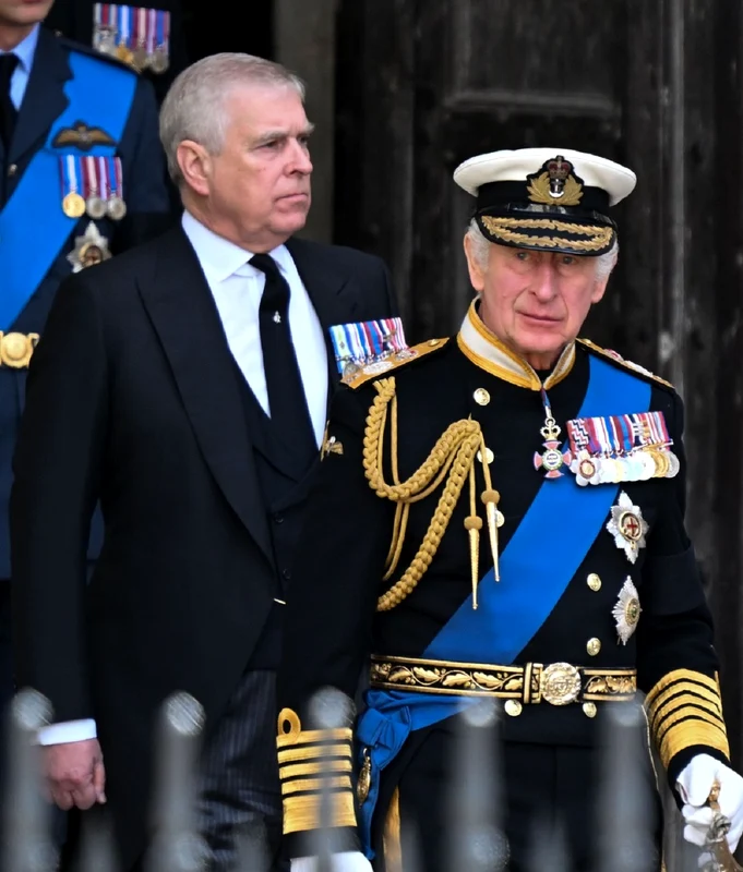 Printul Andrew și Regele Charles 