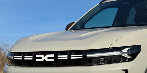 Dacia Duster TCe 130 4x4   siglă față Foto Adevărul Auto jpg