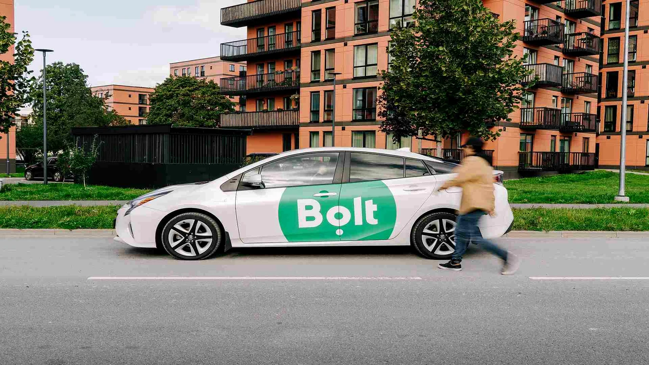 mașină, bolt
