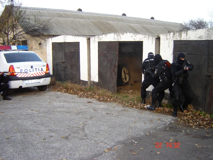 Poliţiştii au avut mult de lucru în aceste zile. FOTO: N.Butnaru