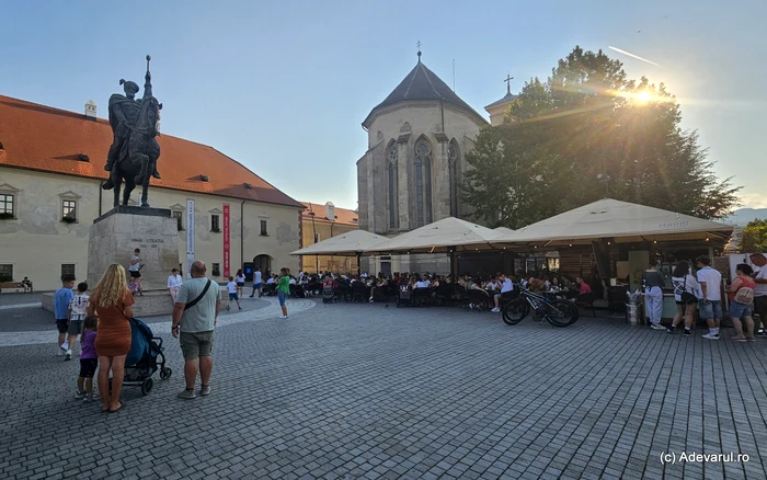 VIDEO Secretele celei mai apreciate cetăți din România. Străinii rămân uimiți: „Acest oraș este subestimat față de Cluj”