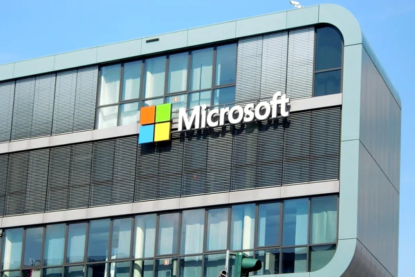 Serviciile de cloud ale Microsoft au crescut cu 775% în ultima săptămâna din martie