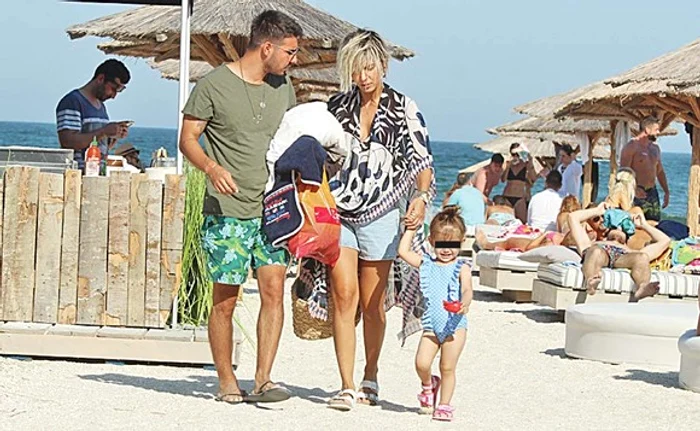 Sore, iubitul ei, avocatul Mircea Julean și fetița lor