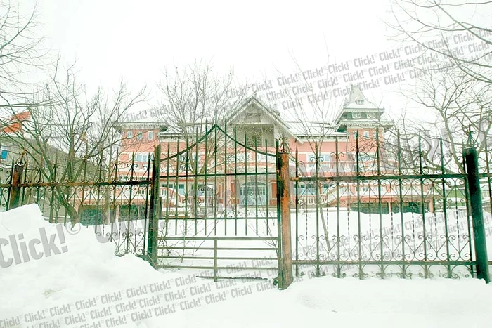 Gruia Stoica, mijloc (45 de ani) a fost adus la DNA la 29 ianuarie. Acum, e în arest preventiv