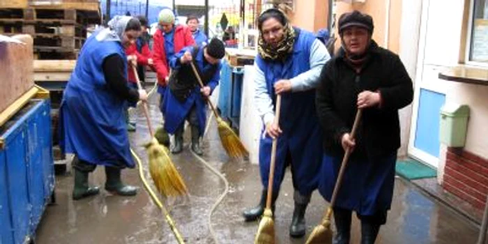 Măturătoarele s-au întrecut la curăţenie