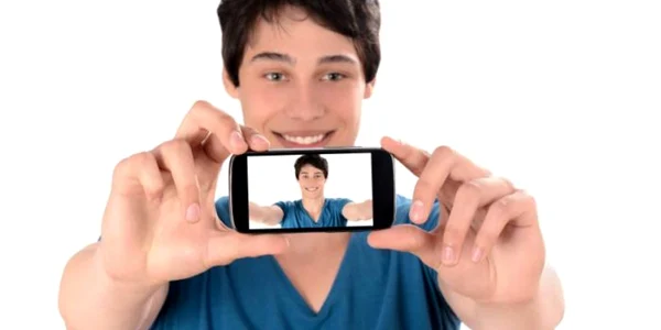 selfie www.medicalnewstoday.com