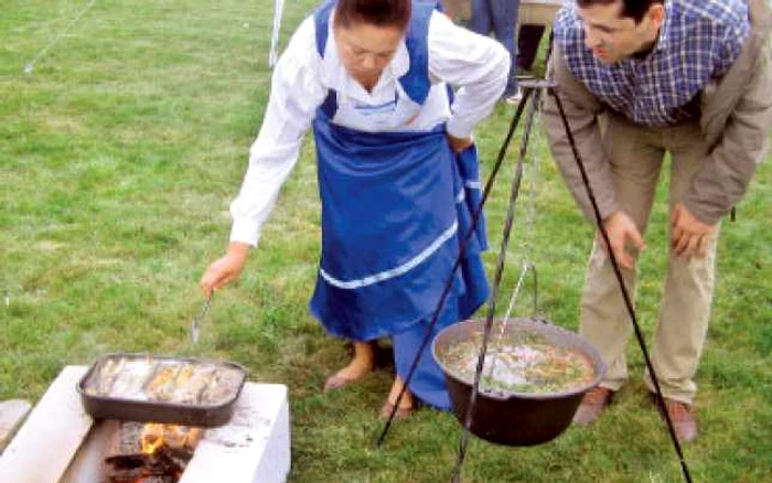 Lipovenii fac cea mai bună ciorbă de peşte