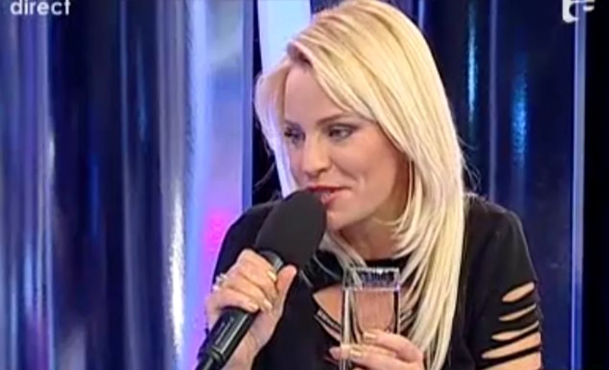 
    Marian Roşca a avut nevoie de un pahar de apă după ce a aflat rezultatele testului poligraf. (captură Antena 1)  