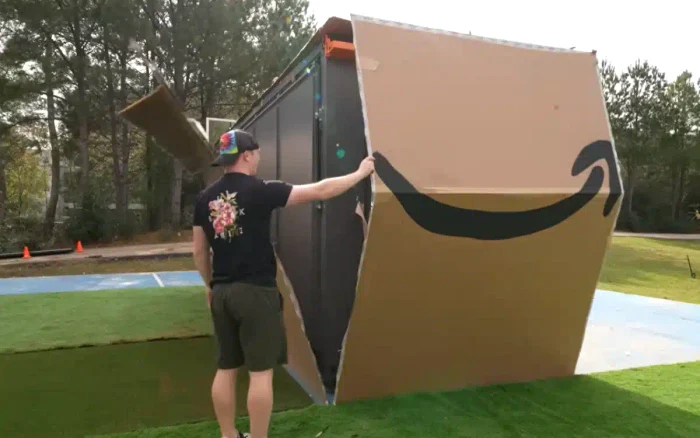 Casa a fost achiziționată de pe Amazon FOTO Captură video