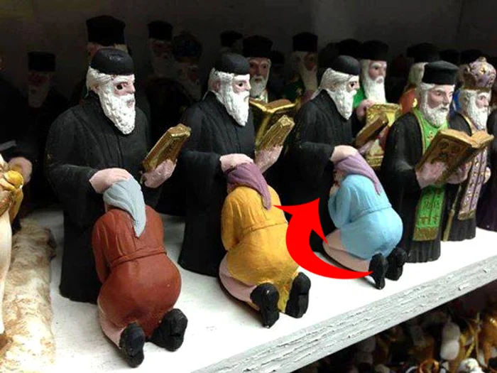 Ups! Ce se întâmplă cu aceste figurine?