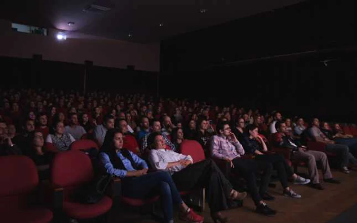 Noaptea alba a filmului Românesc 