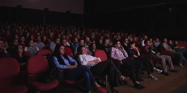 Noaptea alba a filmului Românesc 