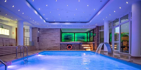 FOTO Hotel Carpathia, Sinaia