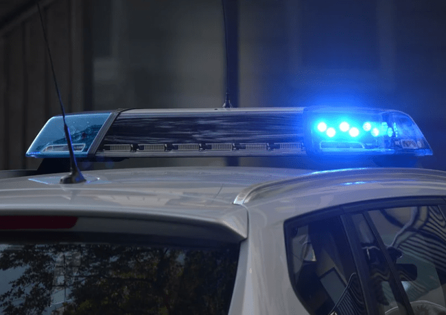 Un bărbat din Sibiu este căutat de poliție după ce a fugit de la locul accidentului