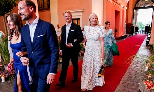 Printesa Ingrid Alexandra, printul Haakon, Printul Sverre Magnus si Printesa Mette Marit profimedia 0800064672 jpg