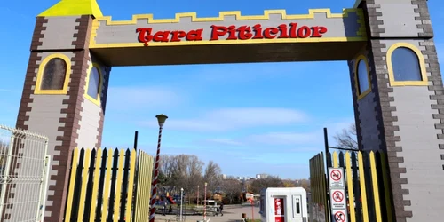 Ţara piticilor constanta foto primarie 