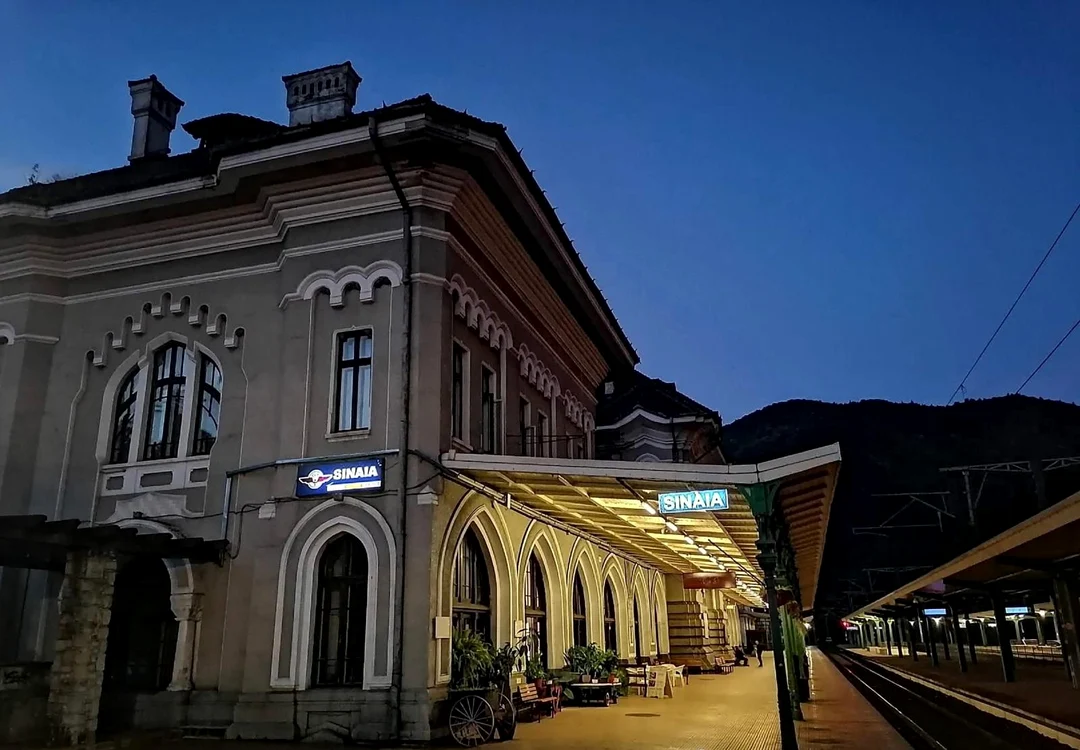 Gara din Sinaia este considerată monument istoric Foto: Facebook 