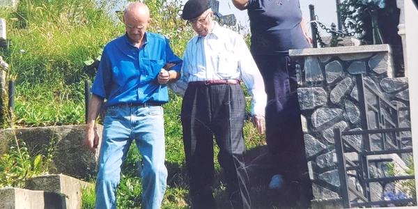 părinţii lui constantin comănescu