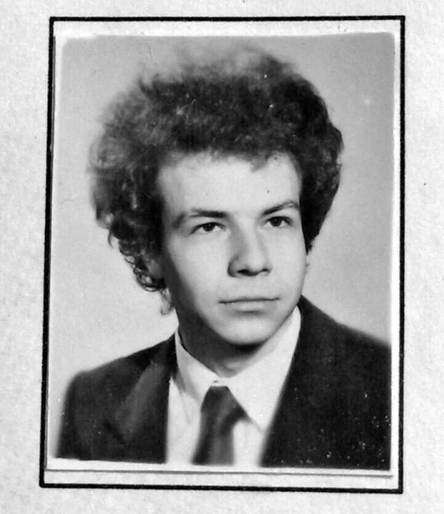 Alexandru Georgescu absolvent liceu 1994 FOTO Arhiva personala