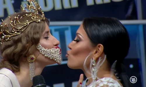 Iulia Albu perle jpeg