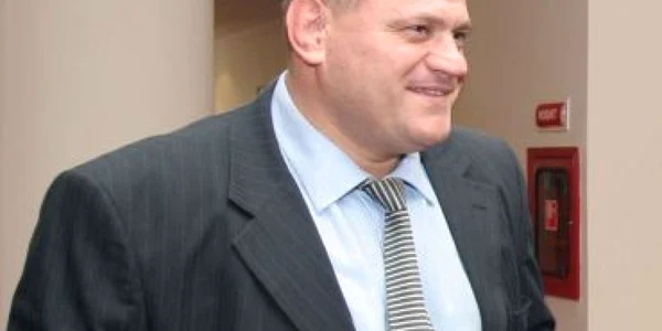 Primăria sectorului 6 va cheltui 47 milioane de euro pe iarbă şi plante agăţătoare - Revista presei interne