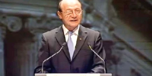 Preşedintele Traian Băsescu vrea ca România să ia parte la deciziile legate de salvarea zonei euro 