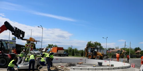 sens giratoriu la devesel FOTO Alexandra Georgescu
