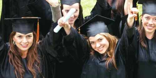 Sistemul de învăţământ superior din străinătate diferă faţă de cel din România, inclusiv la structura anului universitar