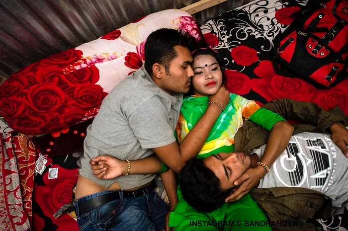 O prostituată din Bangladesh și clienții ei