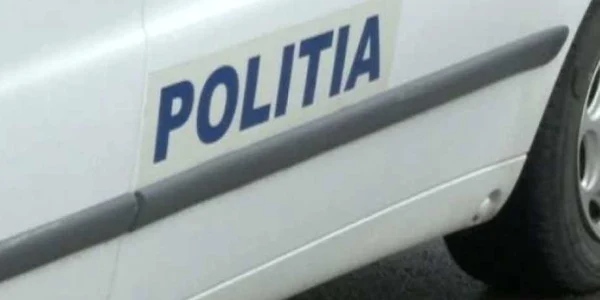 Oamenii legii l-au blocat în trafic pe minorul fără permis Foto