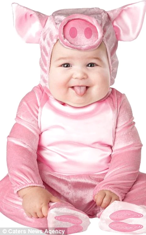 costume haioase copii (FOTO: Photoland/Caters)