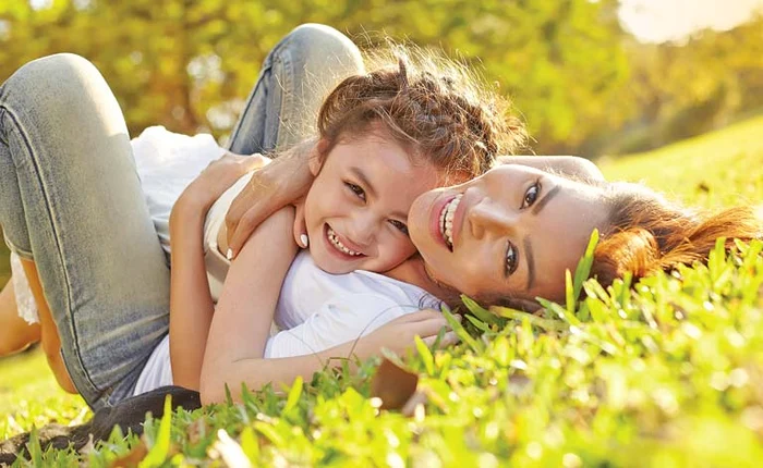 Vitamina D este sintetizată de organism după expunerea la razele soarelui