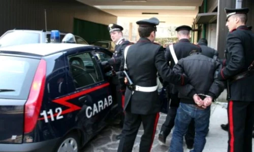 arestare carabinieri Italia FOTO stiridiasoora