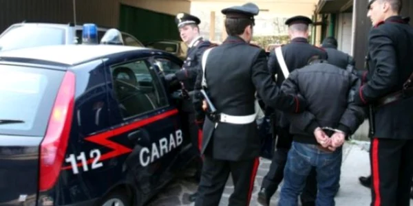 arestare carabinieri Italia FOTO stiridiasoora