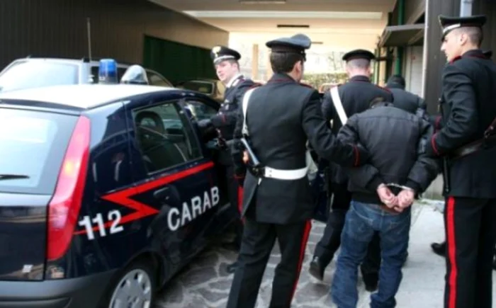 Inginer român, beat și fără adăpost, arestat în Italia: a încercat să incendieze o biserică și a atacat carabinierii