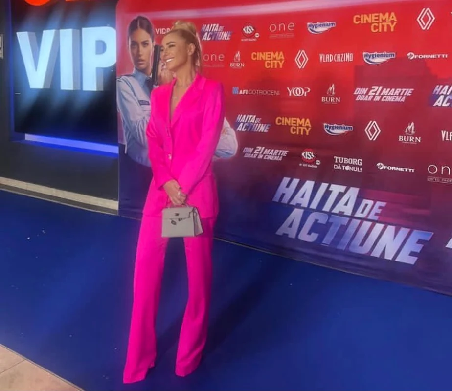 Anamaria Prodan a afișat o siluetă filiformă la lansarea filmului "Haita de acțiune": Sursa: Instagram 