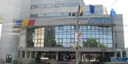 Primăria Suceava va opri lumina în instituţie în "Ora Pământului"