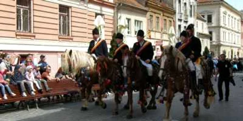 Parada Junilor din Braşov. FOTOSimona Suciu