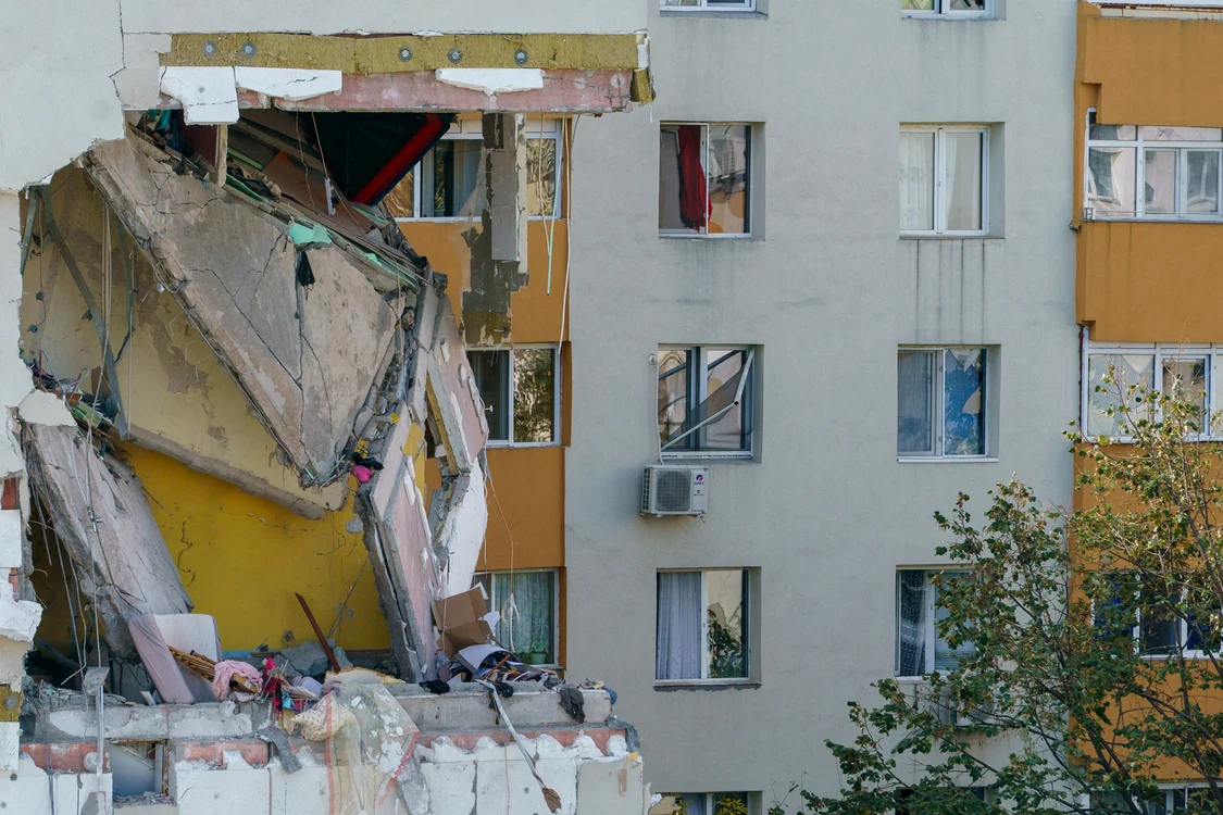 Blocul din Rahova afectat de explozie FOTO: Profimedia