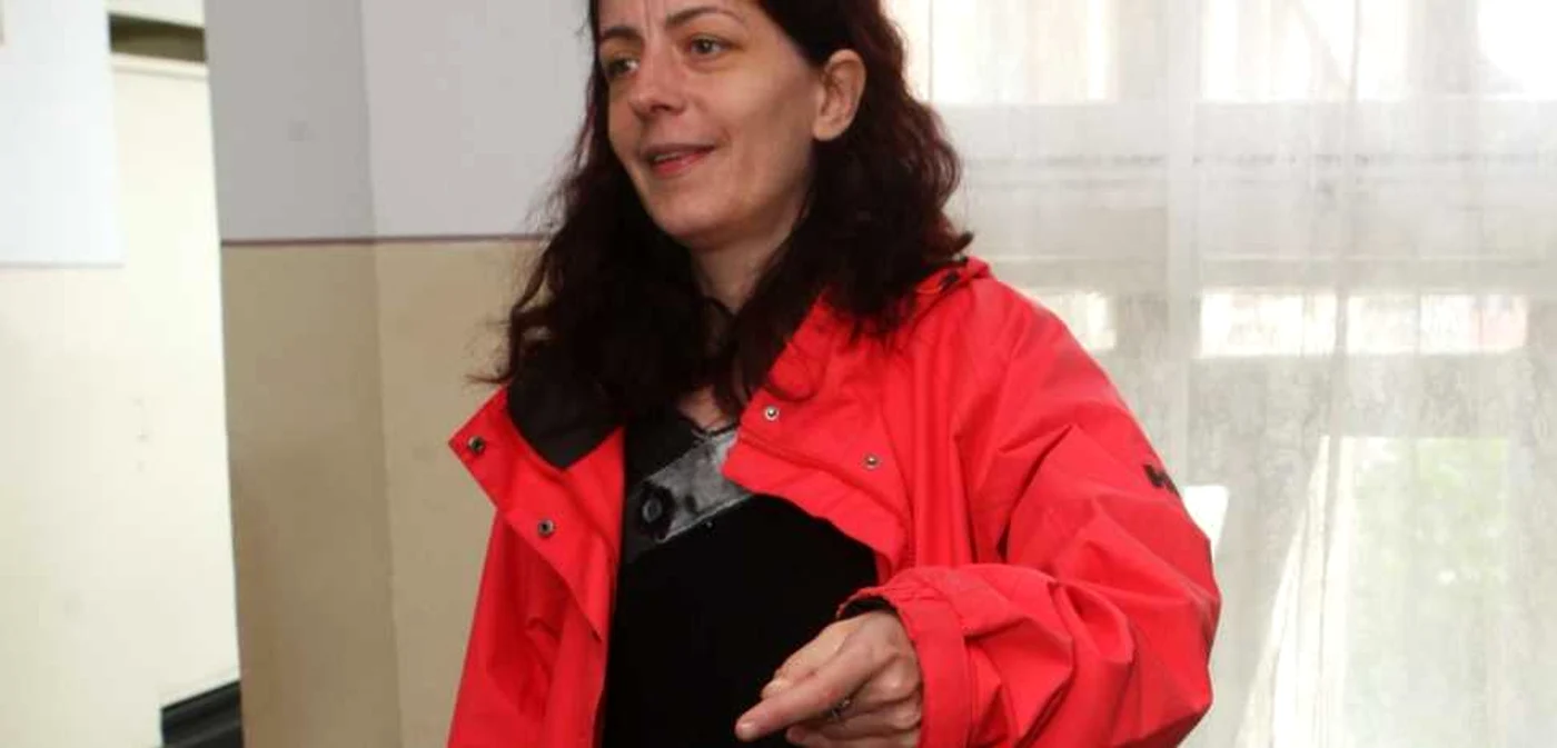 Ingrid Vînătoru a fost muşcată de deget de un pui de vulpe
