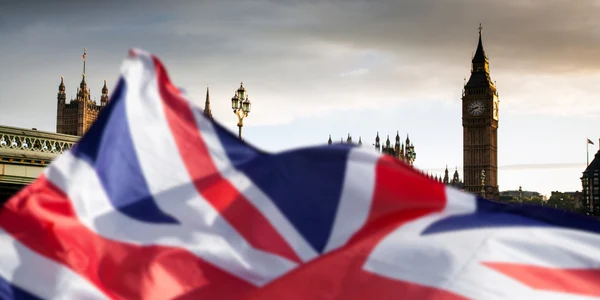 Steag Marea Britanie FOTO Shutterstock jpg