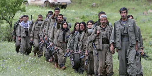 luptători kurzi ERUTERS