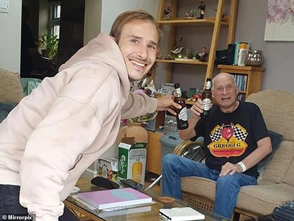 A băut prima bere cu fiul lui sâmbătă, 20 iunie