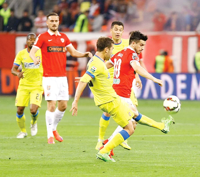 Dinamo a pierdut cu 3-1 meciul cu Steaua, de duminica trecutăFoto: David Muntean